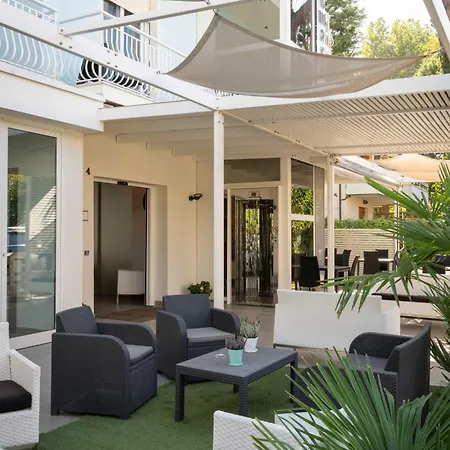 Hotel Smart 3*