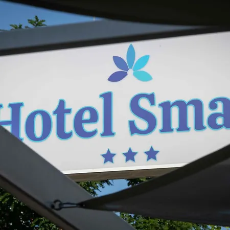 Hotel Smart
